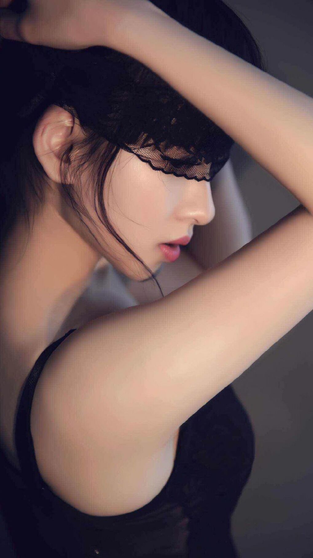 “足球场地建设提速，为全民运动提供硬件保障”，足球场的建设